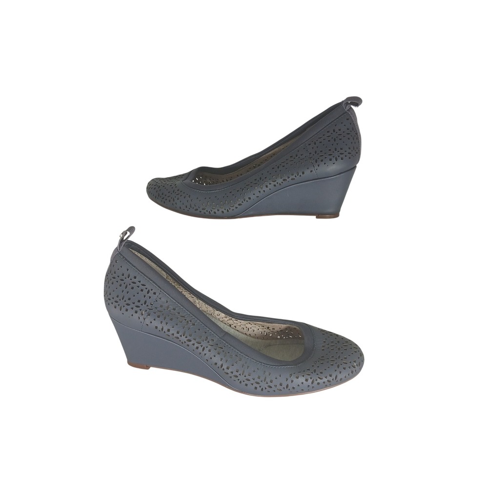 Bleecker & Bond All-Week Wedges 7.5M Blue Gray Leather Laser Cut Perforated Pump